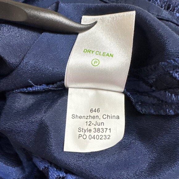 Lilly Pulitzer Mara Bright Navy About Face Two Tone Lace Dress Sleeveless Size 2 - Picture 11 of 16